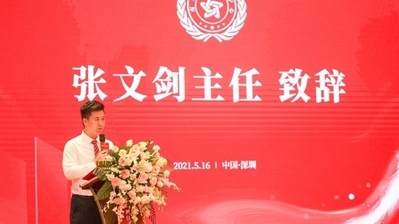 短视频拍摄利器：揭秘短视频三脚架批发价格之谜**